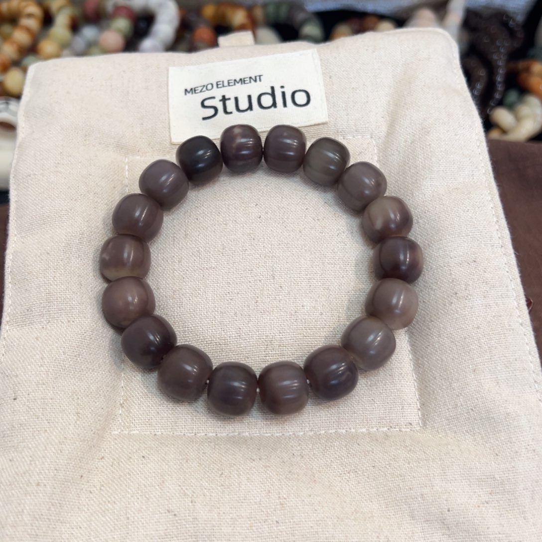 Y***u菩提根/象牙果吊坠646魔法女巫