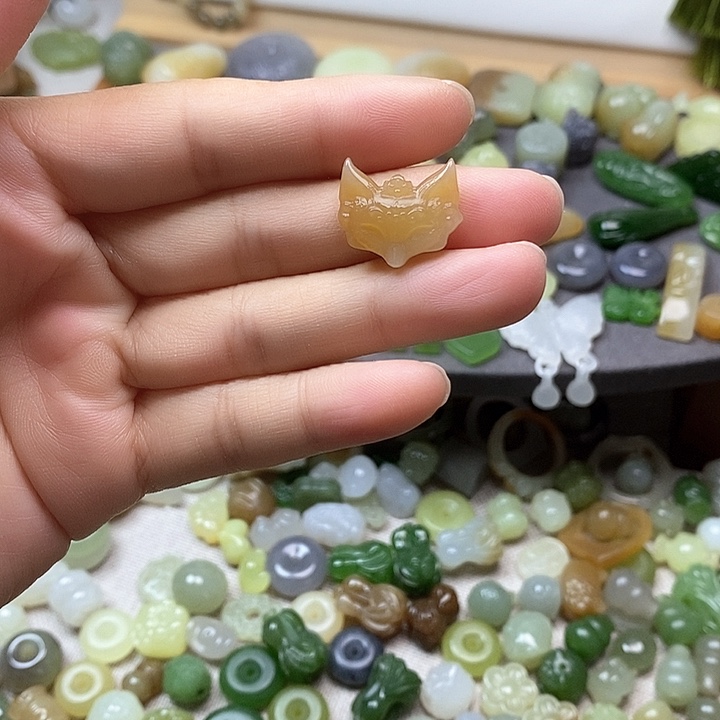 未镶嵌和田玉挂件