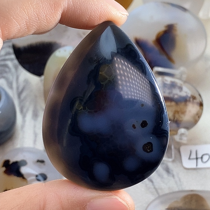 玛瑙/玉髓颈饰未镶嵌