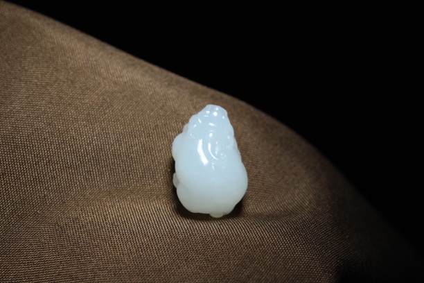 天然和田玉白玉仿古貔貅手机挂包包挂镶戒指13/20/11mm重量:4.2g