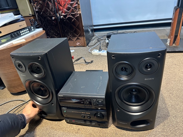 9新  二手 索尼 不包邮不支持无理由