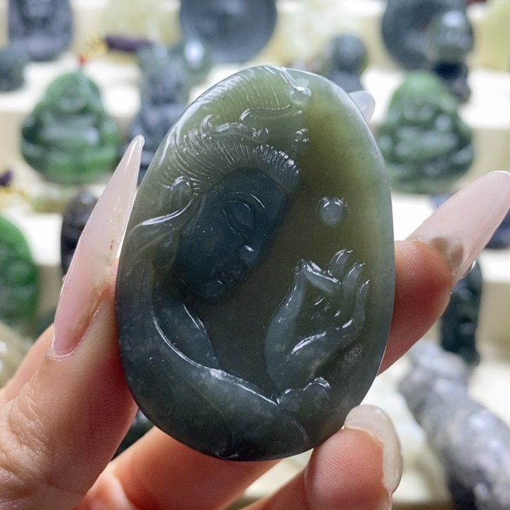 和田玉颈饰未镶嵌