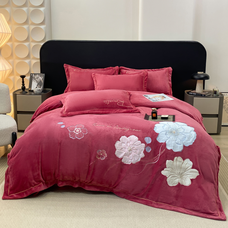 2025床单新款黛西轻奢亲肤贴布绣加厚牛奶绒四件套