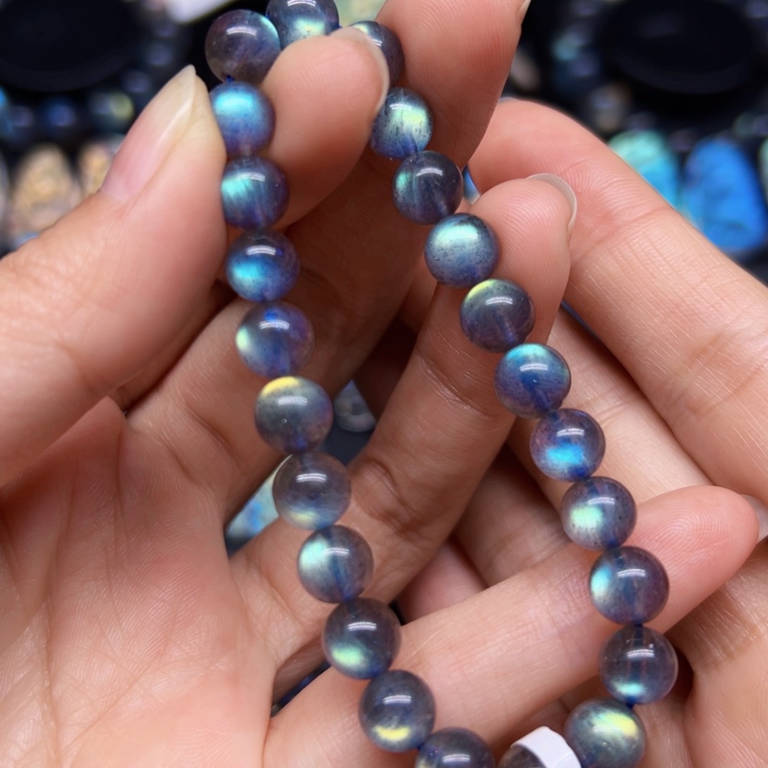 未镶嵌手链长石7.8左右