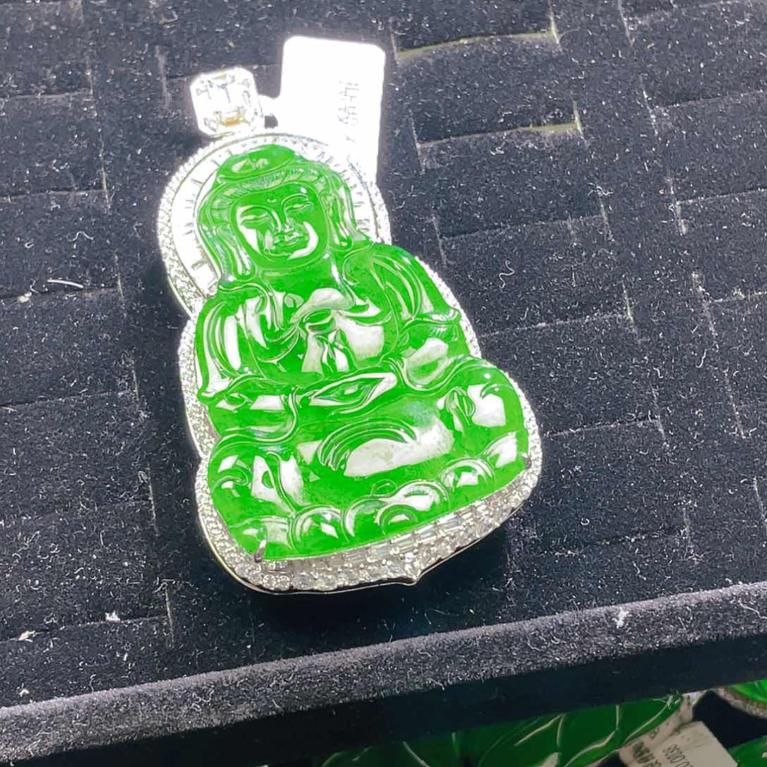 翡翠颈饰未镶嵌59，