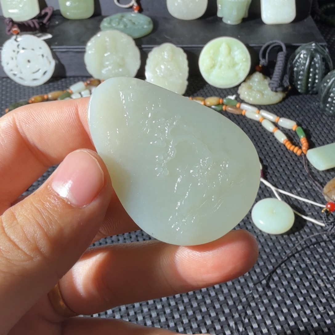 和田玉未镶嵌颈饰