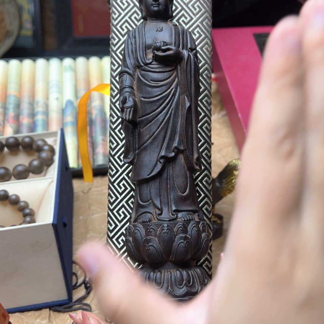 滴血莲花菩提吊坠