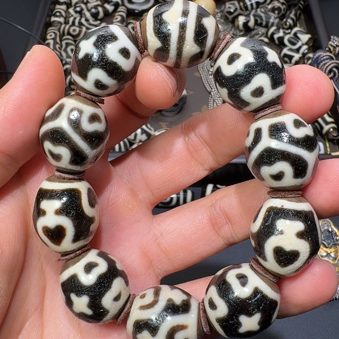 上肯台一代达洛手串子