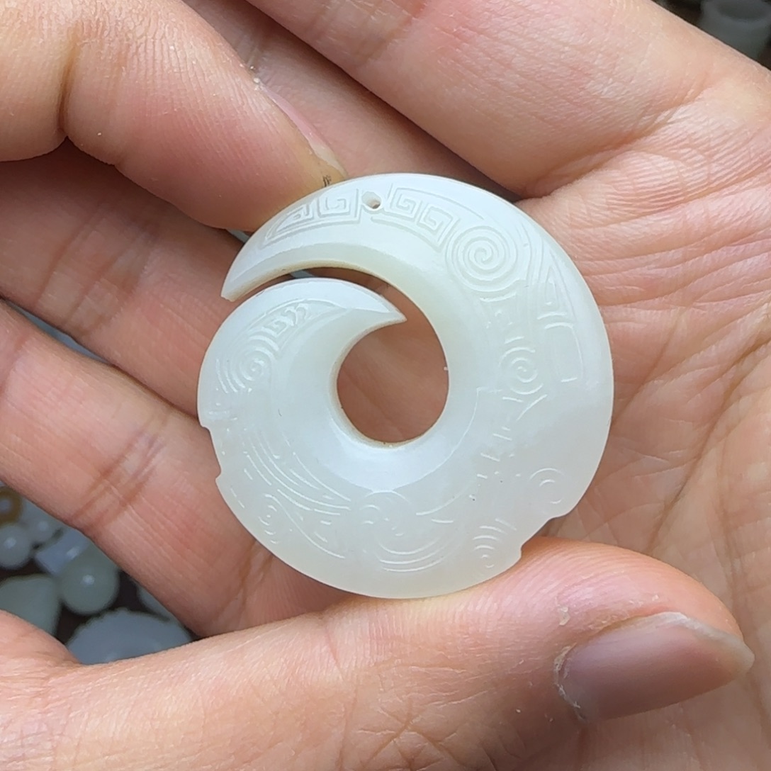 和田玉挂件未镶嵌时来运转