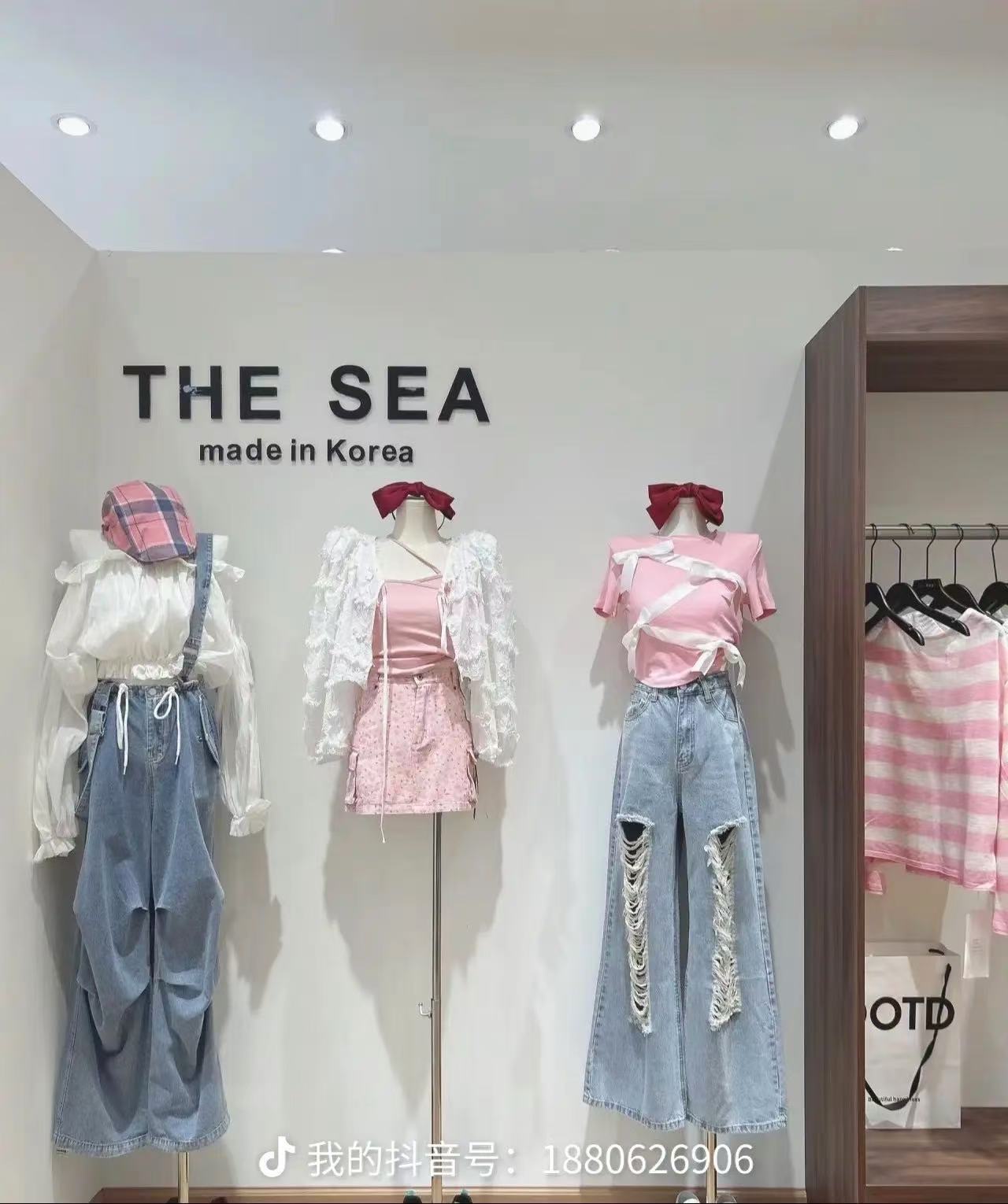 时尚珍珠链手工钉珠高弹力牛仔外套直筒裤套装