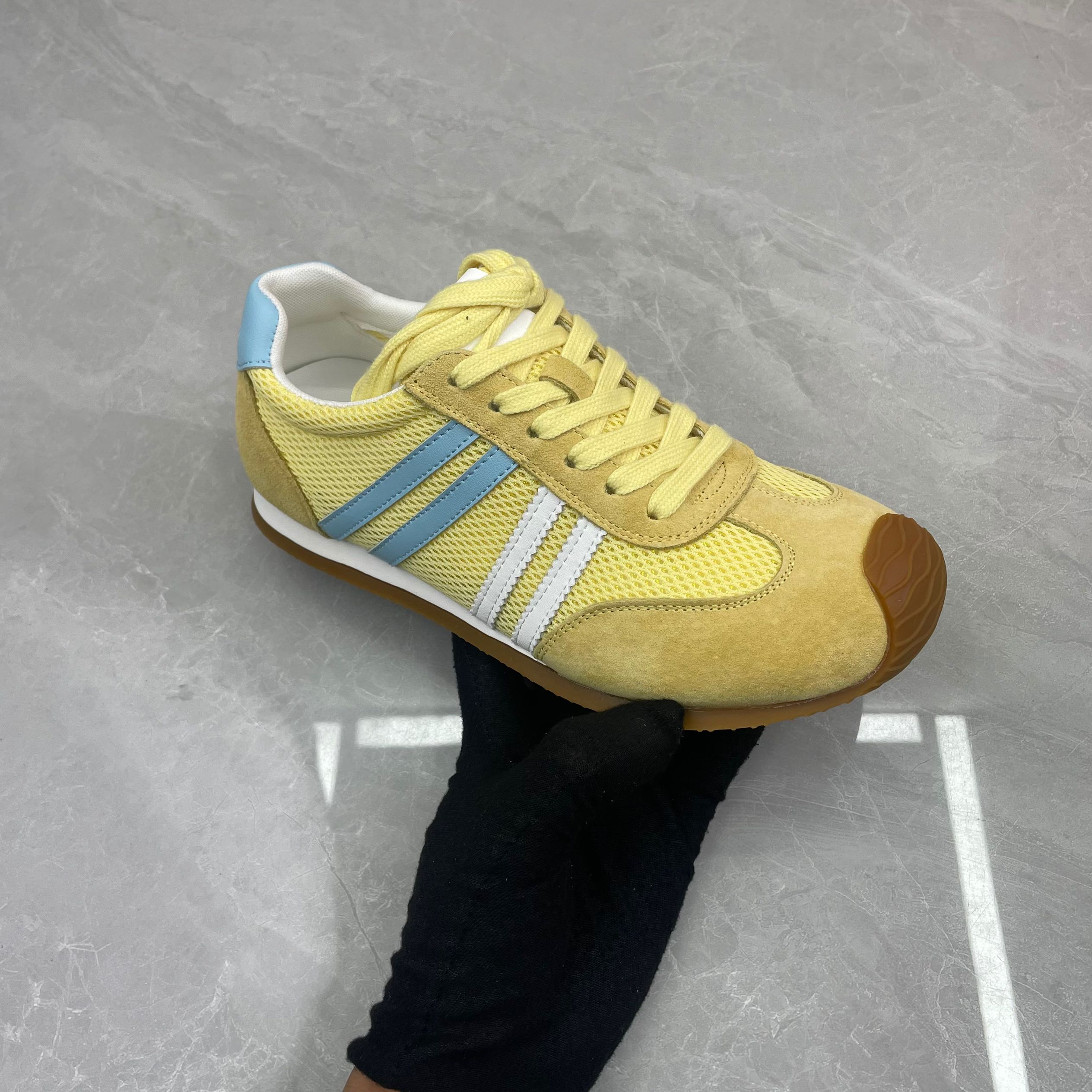 休闲鞋 女  8216-180 （孤品）d区/36码