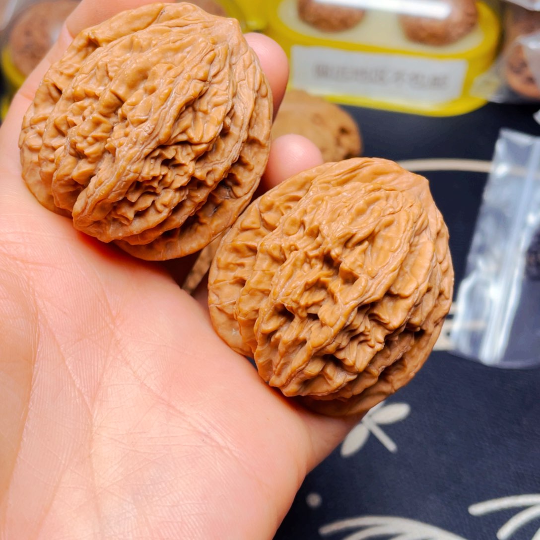 吊坠文玩核桃麦虎一对