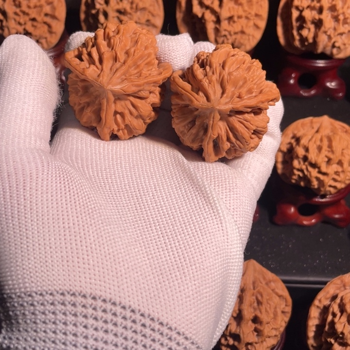 文玩核桃吊坠42官帽