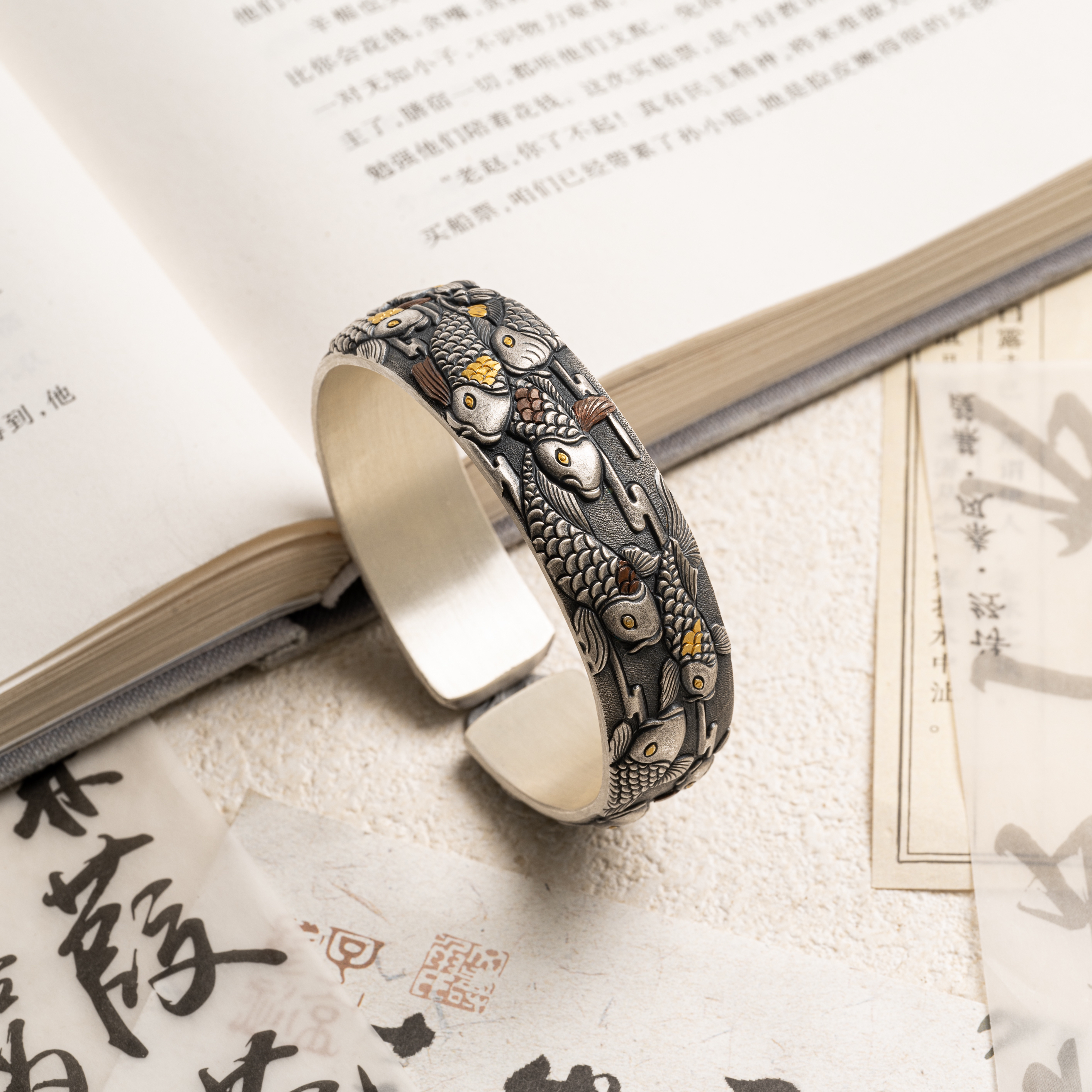 足银手镯 九鱼聚财丨纯手工錾刻高工大克重金鱼满堂132g