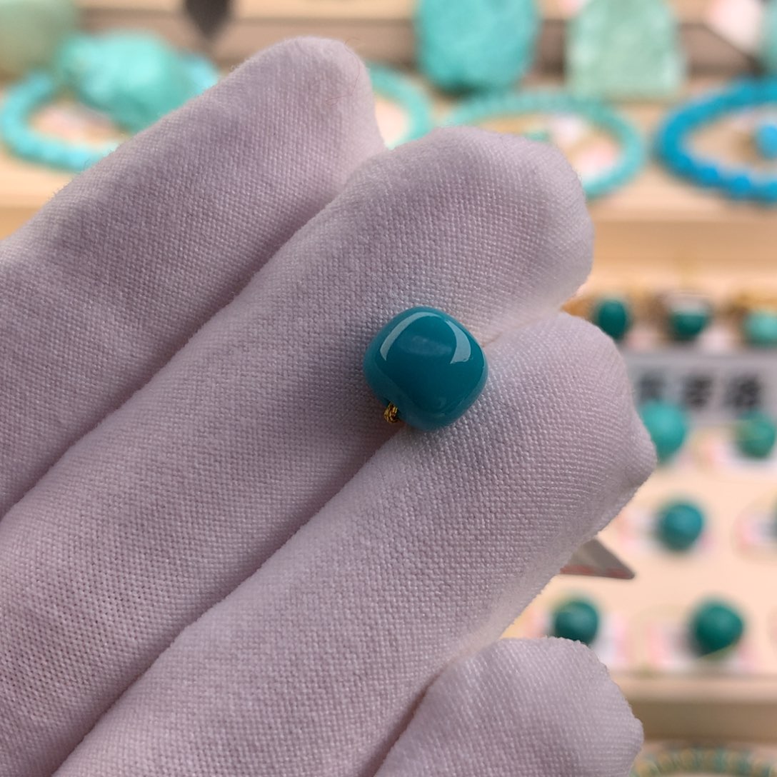 绿松石珠宝奇石未镶嵌8.6×7.7