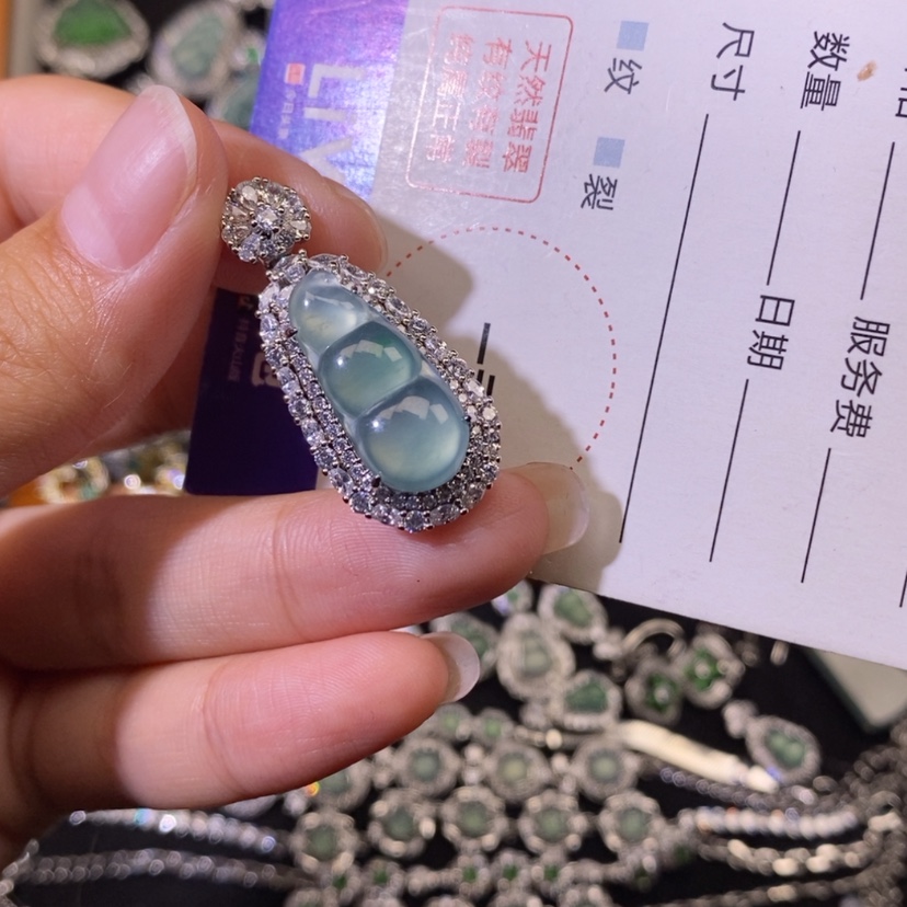 【闪购商品】翡翠未镶嵌颈饰天然