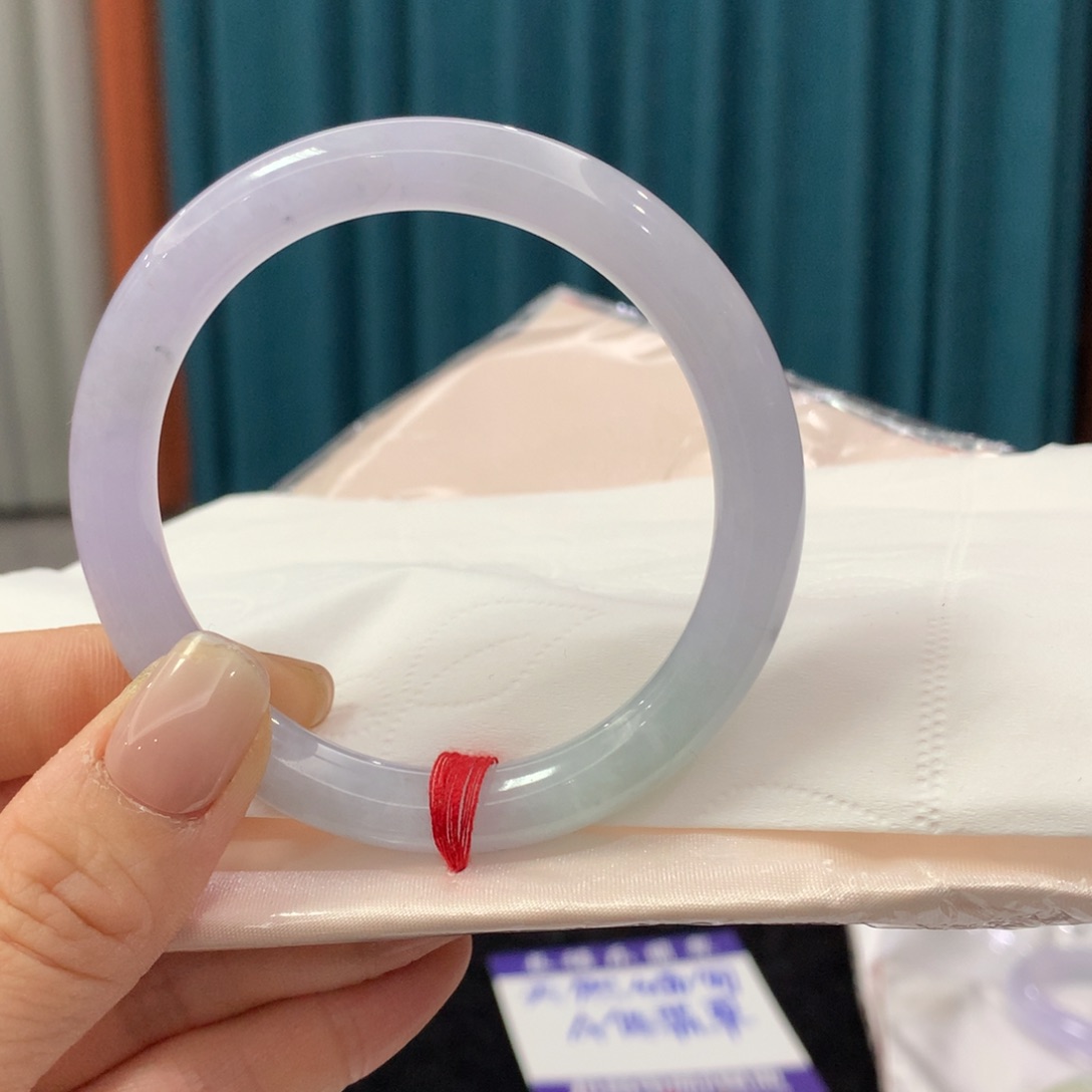 未镶嵌手镯翡翠完美者慎拍 圈口55.5