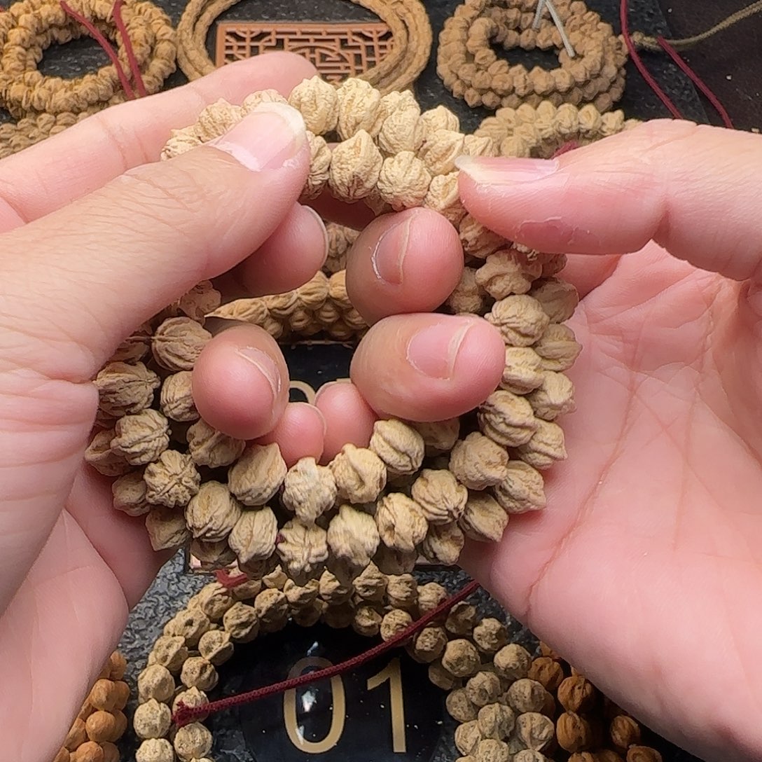 蔡***正柏香籽/百香籽吊坠