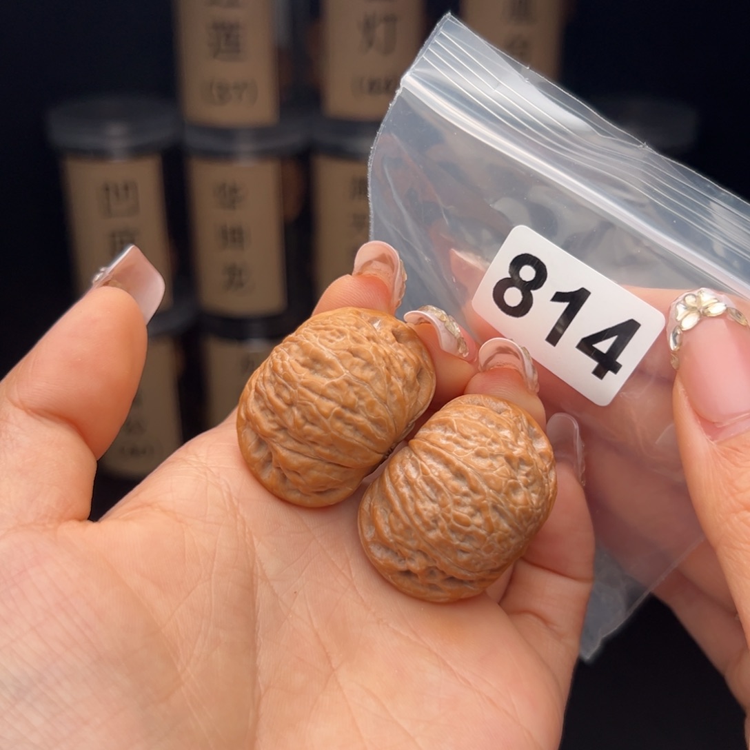 文玩核桃吊坠铁锤36