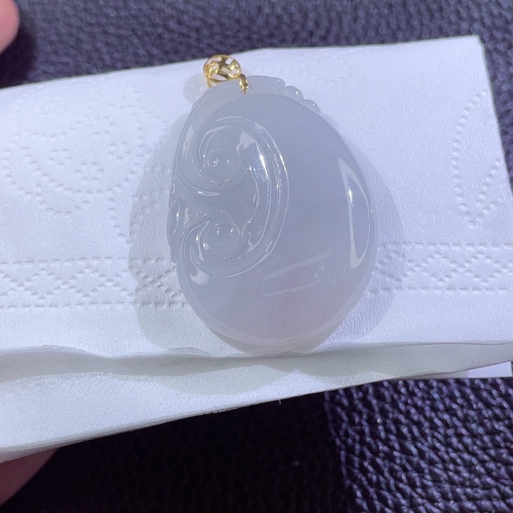 翡翠颈饰18K金镶嵌翡翠