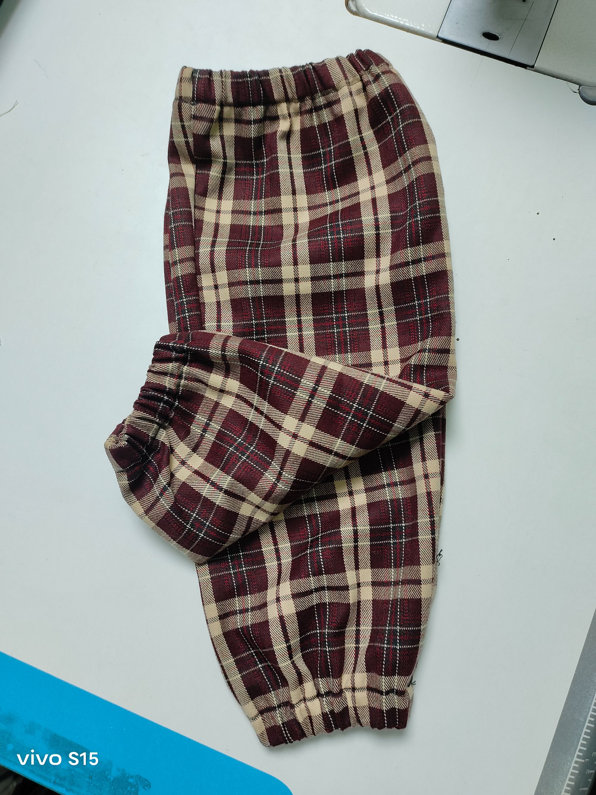 红 黑 杏色 格子袖套