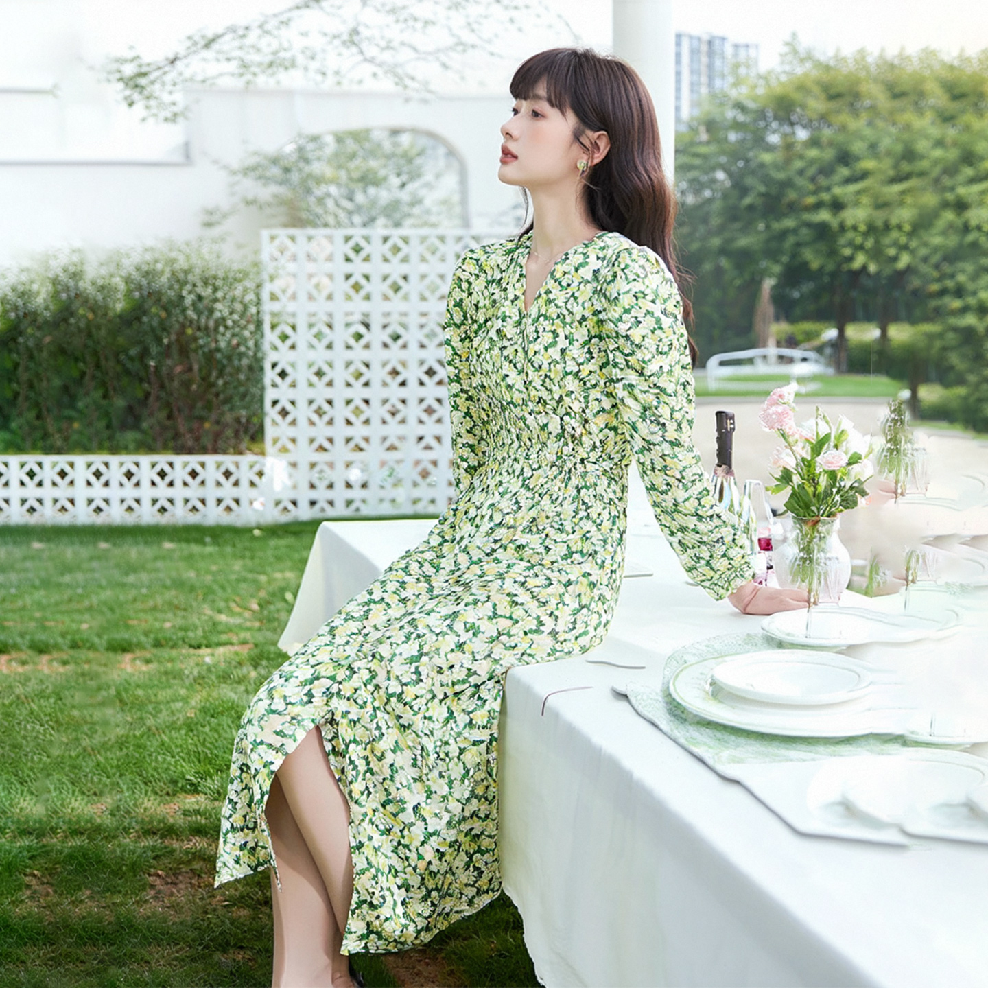【ka】小清新优雅时尚V领碎花连衣裙2025秋季新款七号铺撤柜女装