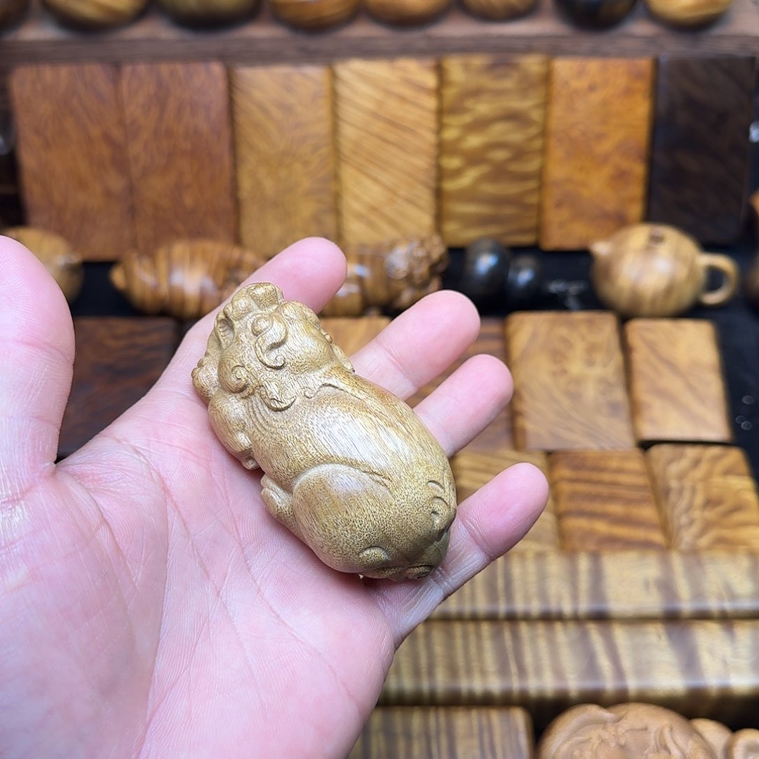 楠木金丝楠木无事牌