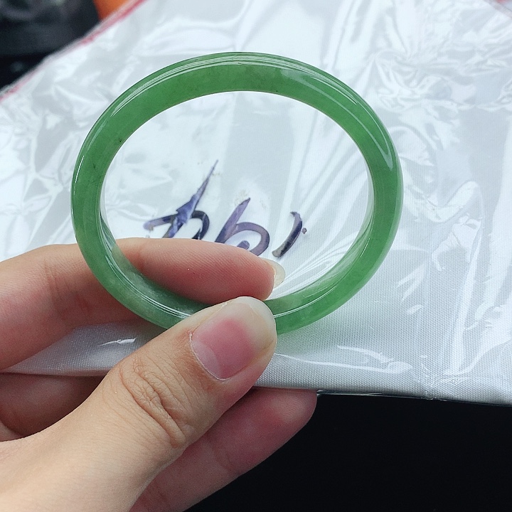 未镶嵌手镯翡翠194