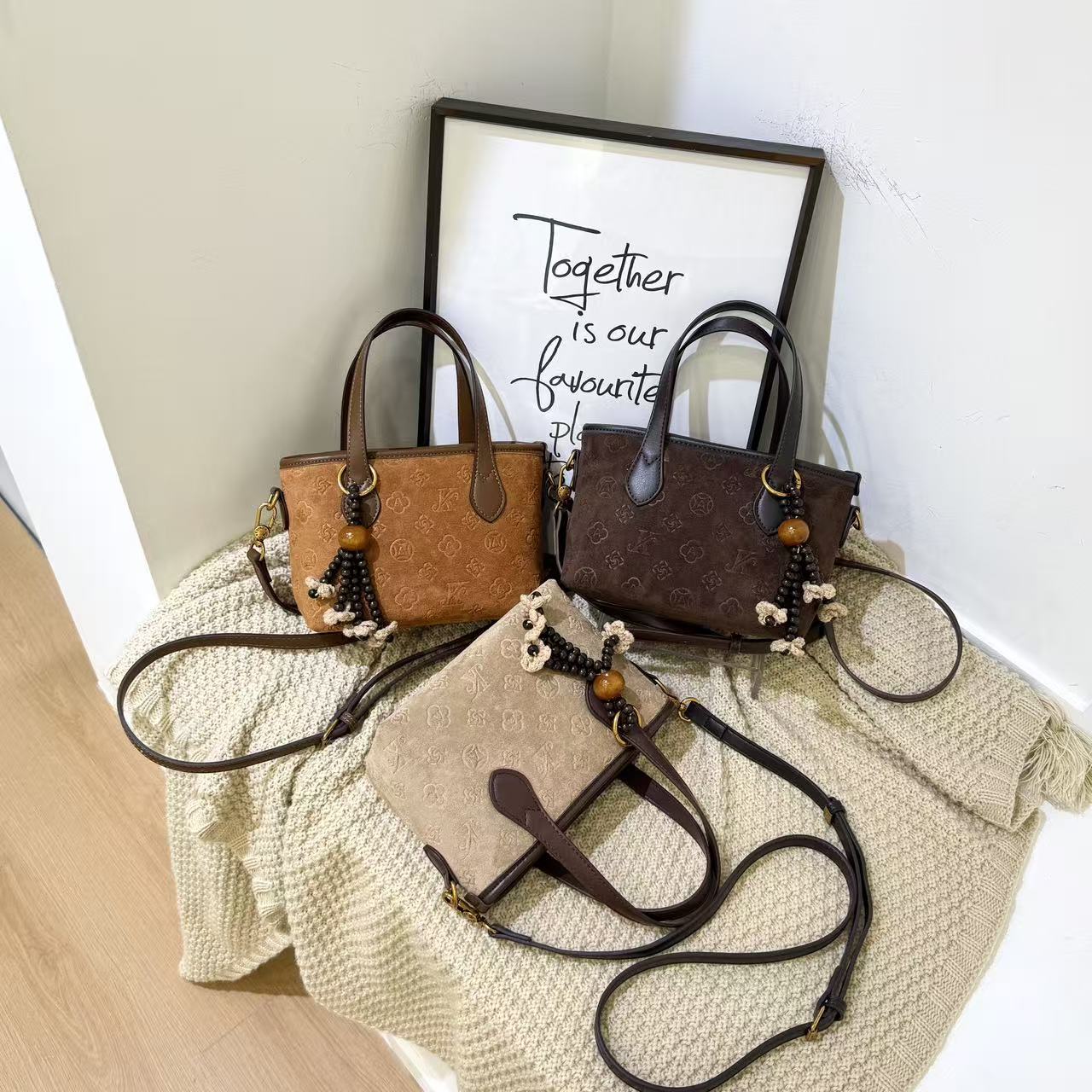 MONICA KIKI/莫妮卡奇奇新款秋冬百搭斜挎菜篮子包单肩手提包包女