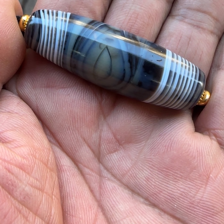 琉璃非金属杀***杀大眼睛单颗吊坠一枚！