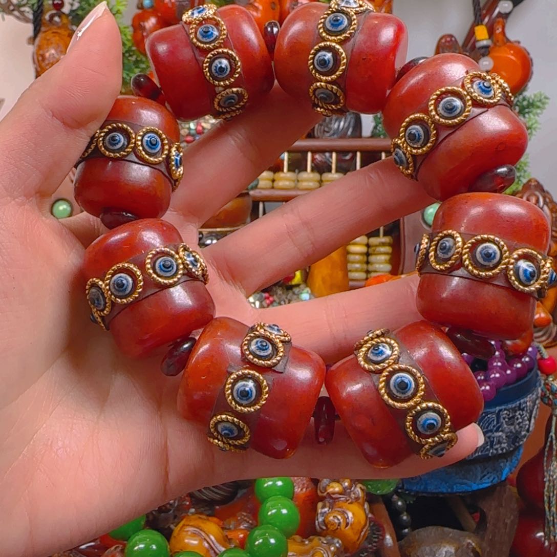 琥珀裸石未镶嵌手串