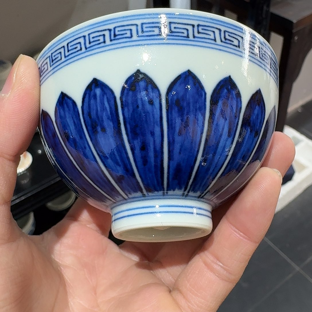 未***夏景德镇陶瓷。       