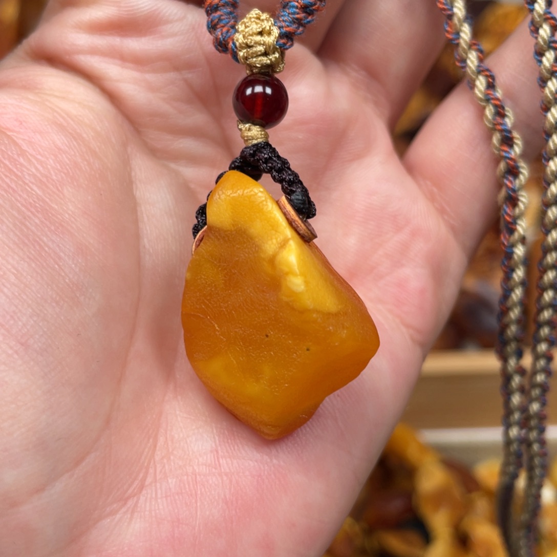 蜜蜡珠宝奇石未镶嵌