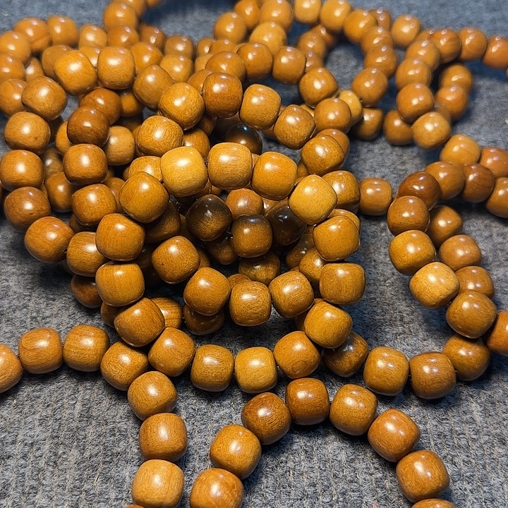 桃木全陈化老料把件串发一条