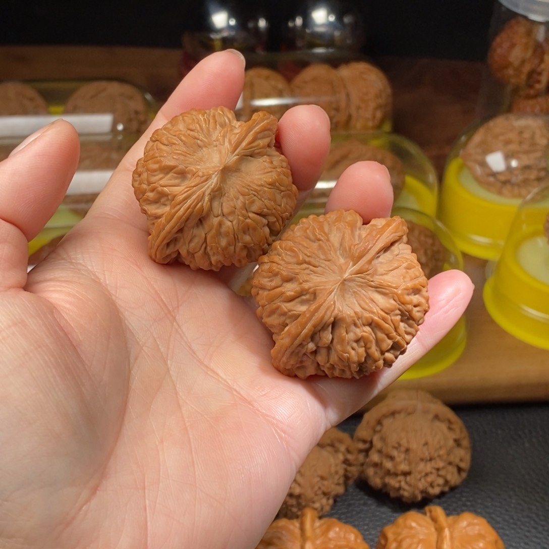 文玩核桃把件糖*官44磨盘