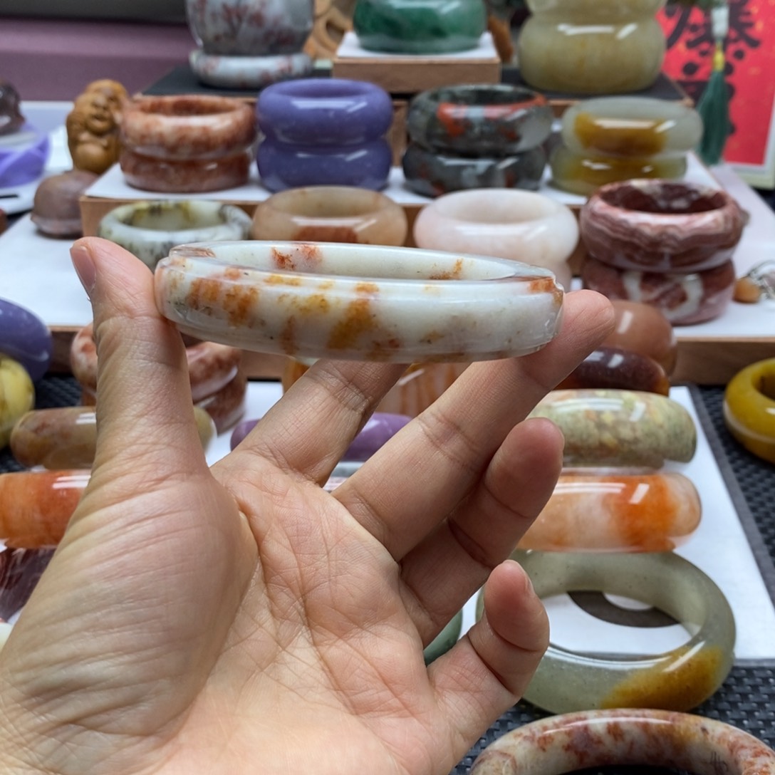 铭***溪石英岩玉手镯未镶嵌