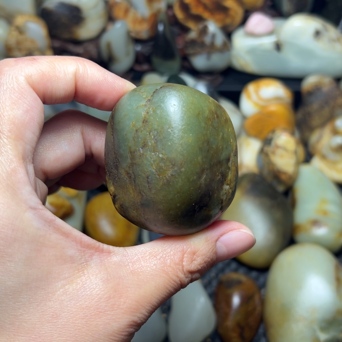 和田玉（青玉）A24未镶嵌