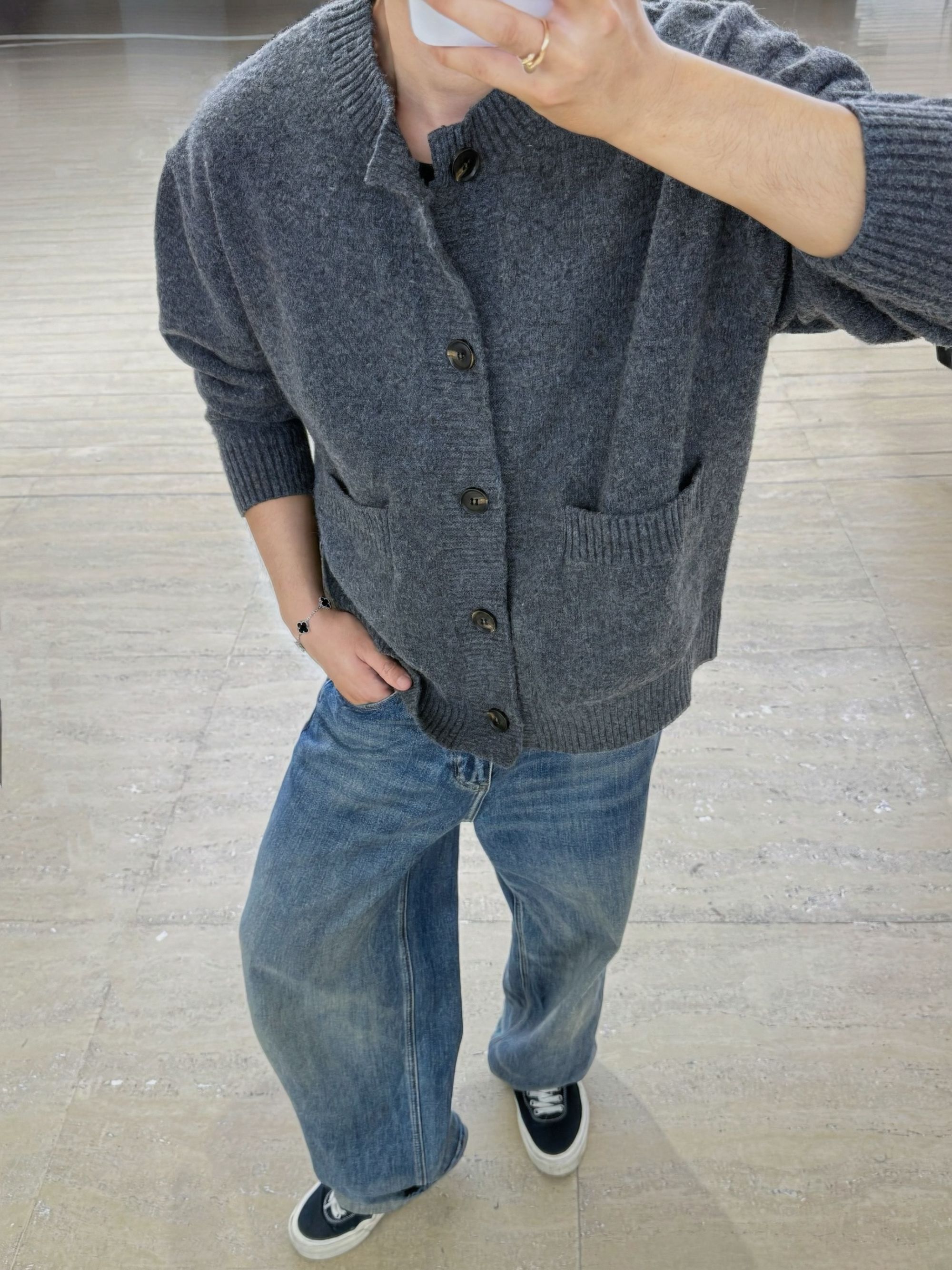 VXVS  【呼吸感】七针14织羊毛混纺重磅百搭口袋排扣毛衣 31078