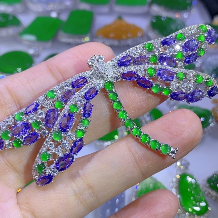 【闪购商品】翡翠挂件银S925镶嵌天然翡翠