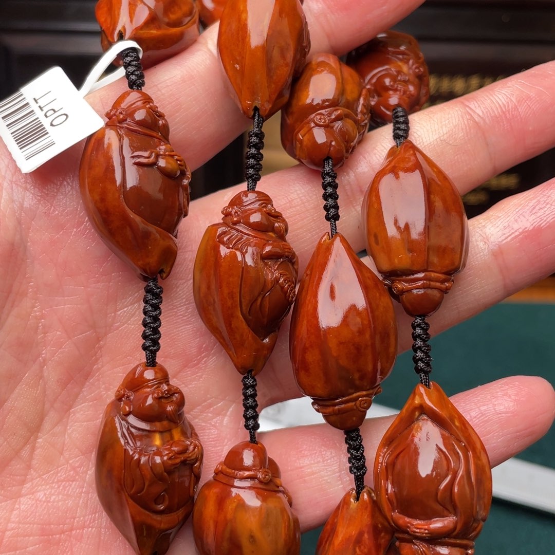 吊坠橄榄核十八路财神