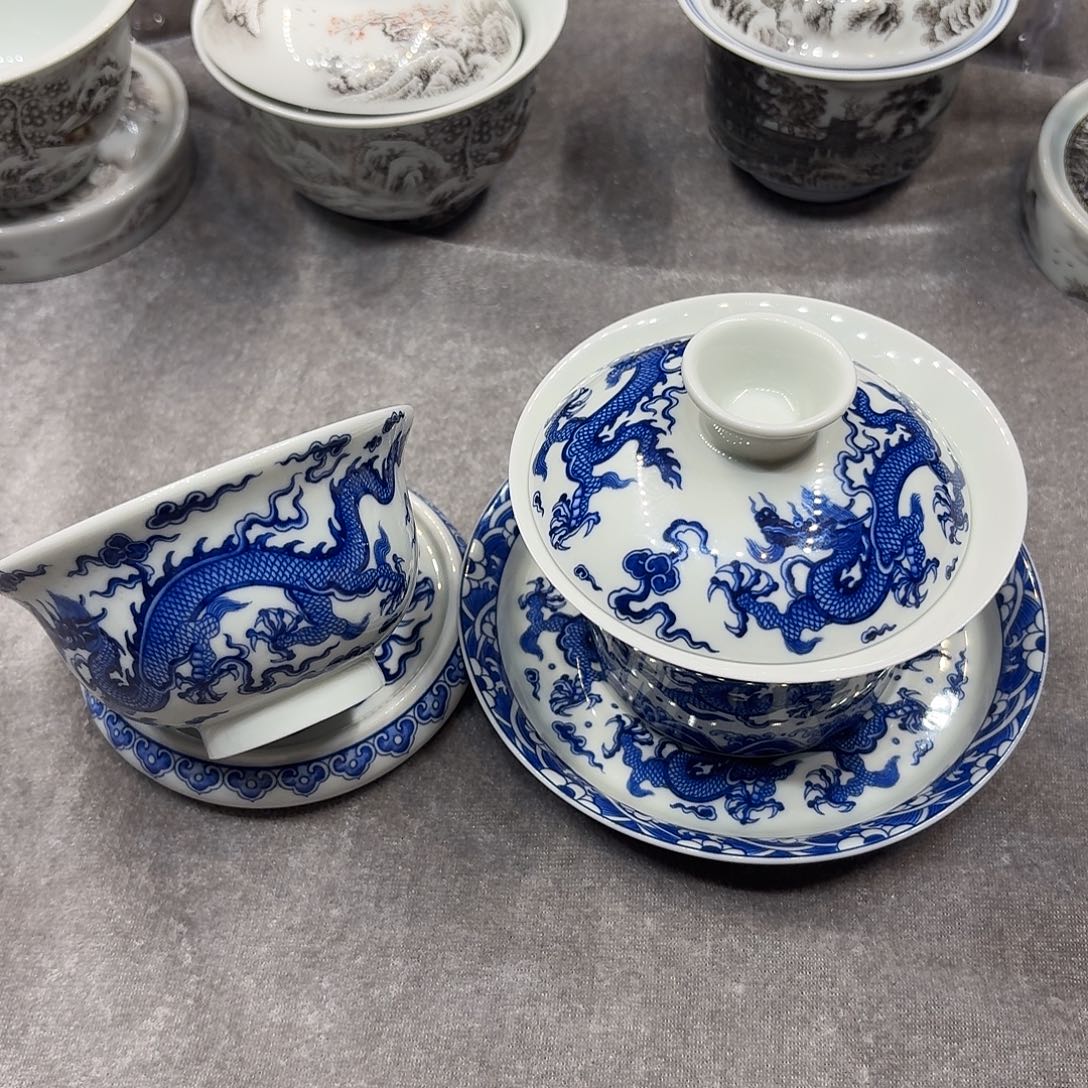 景德镇市和上海浦东新