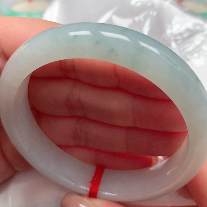 翡翠手镯未镶嵌冰飘花61捡漏