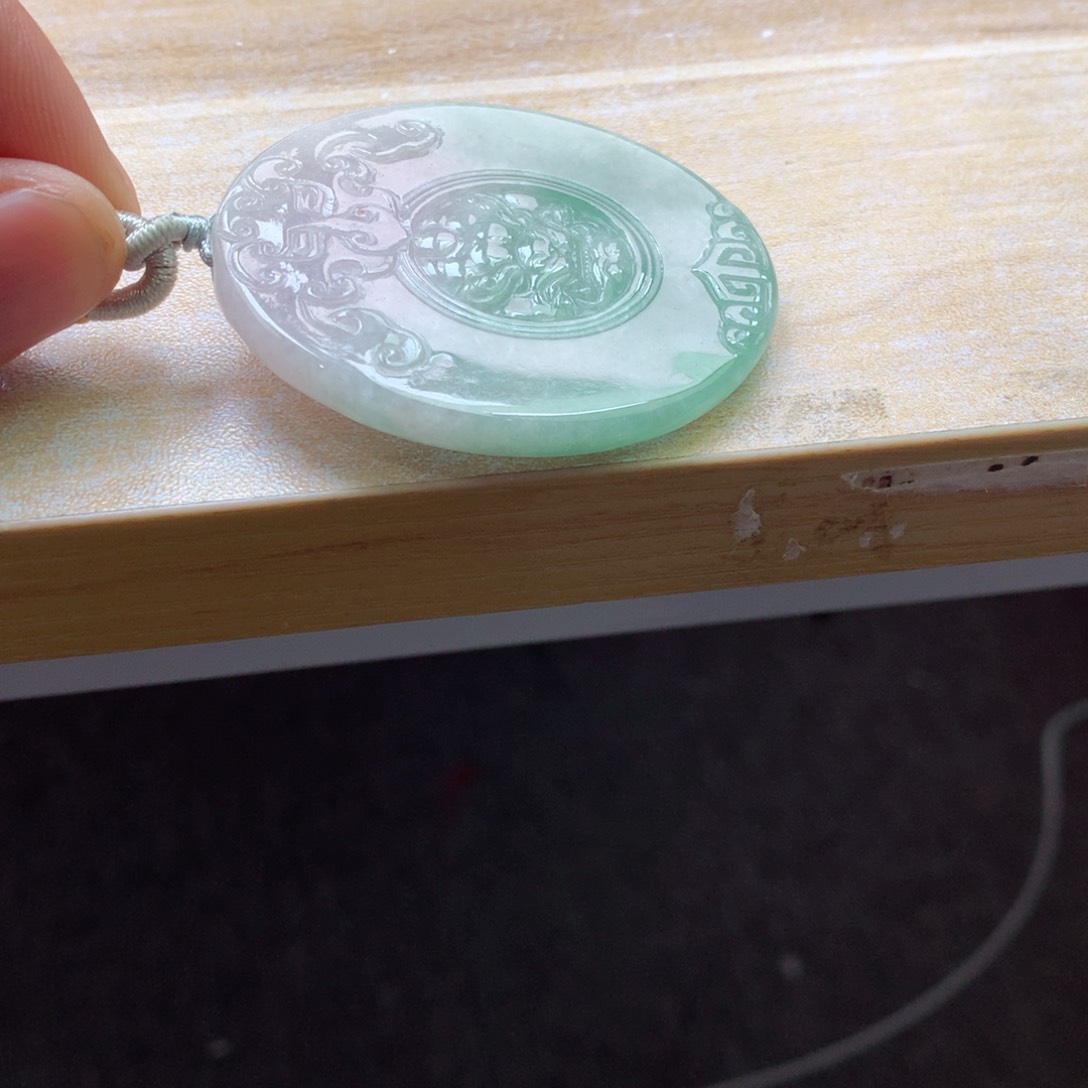 翡翠颈饰未镶嵌吊坠