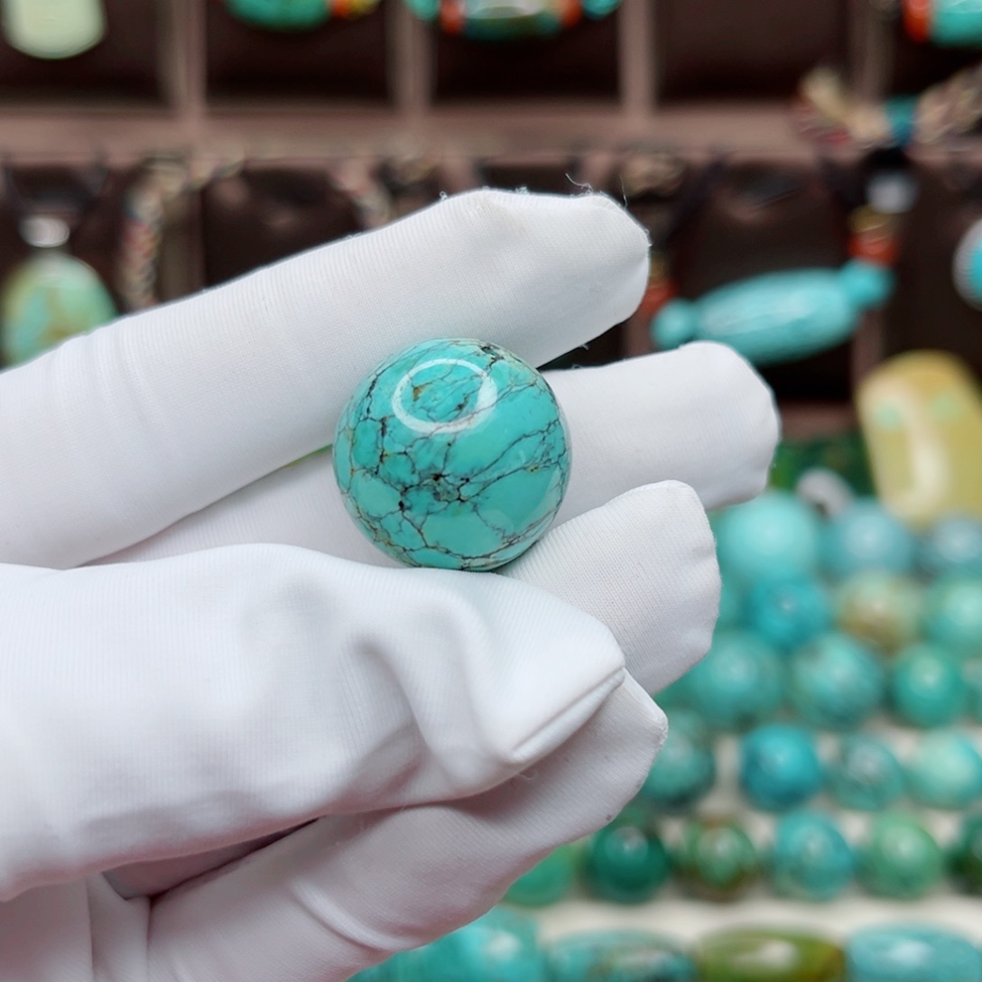 ****）绿松石未镶嵌纯天然原矿绿松石