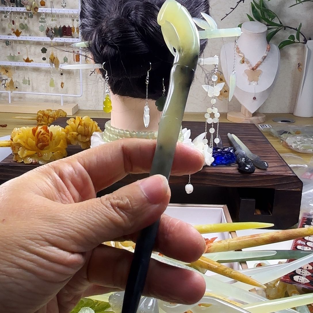 蛇纹石玉发饰合金