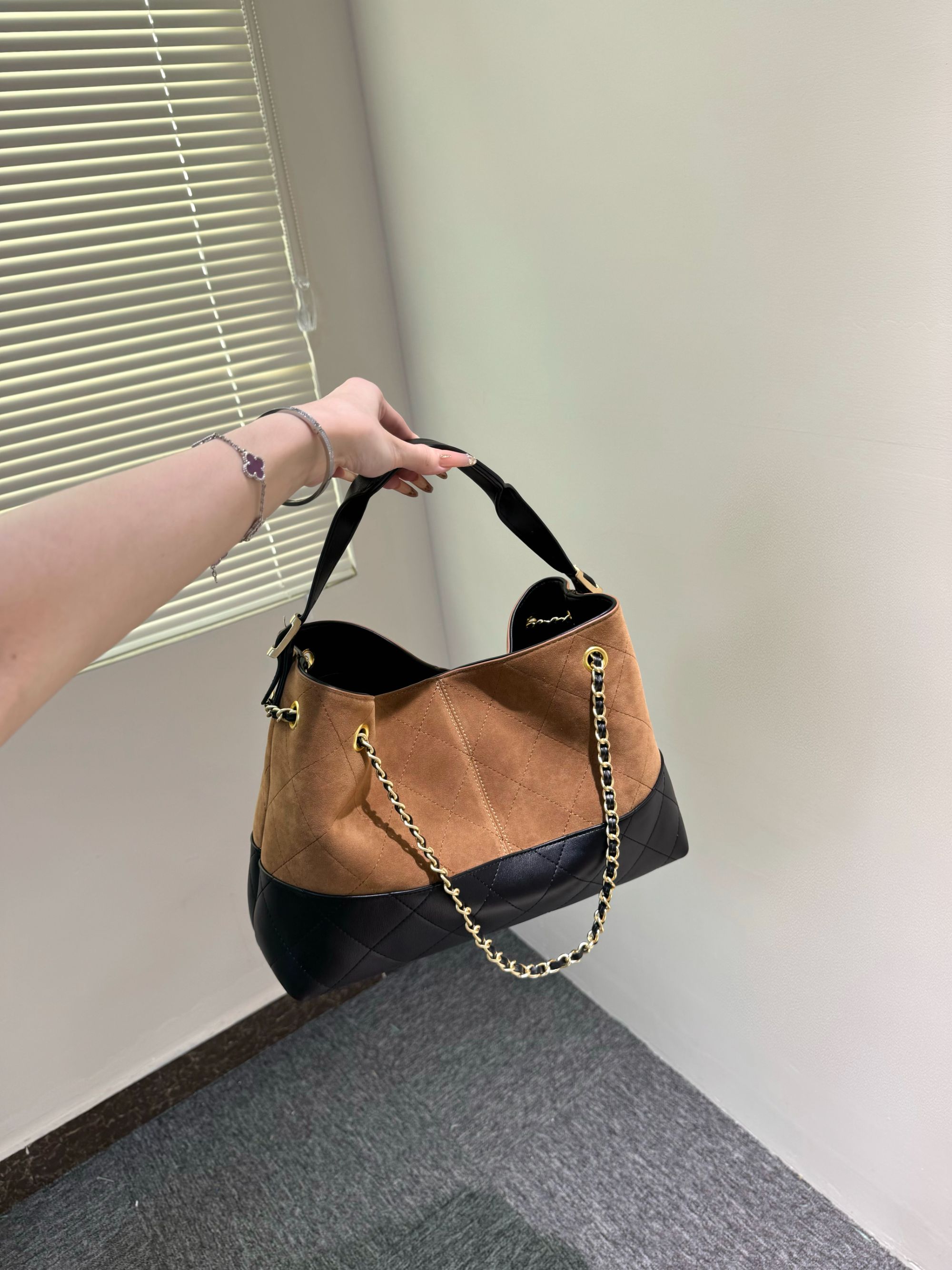 sister【25ahobo大包】拼色25A单肩包（无公仔挂件）