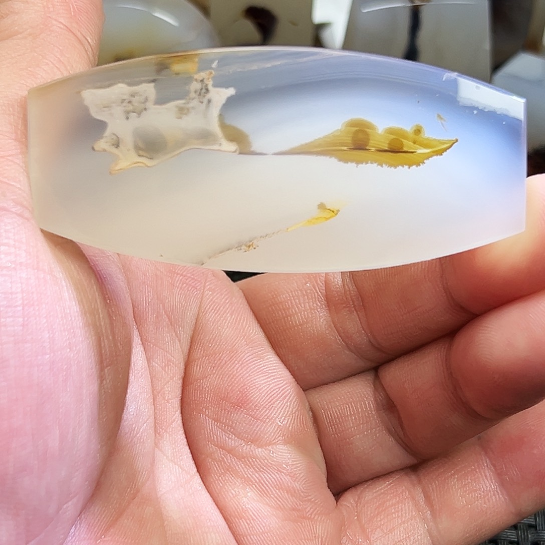 海***洋玛瑙/玉髓未镶嵌珠宝半成品