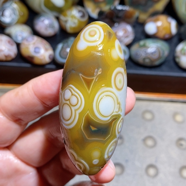 未镶嵌玛瑙/玉髓珠宝半成品165