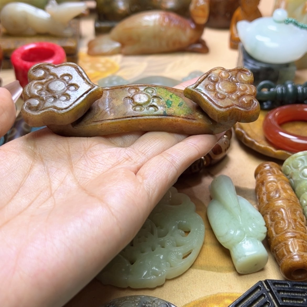 【闪购商品】蛇纹石玉颈饰未镶嵌