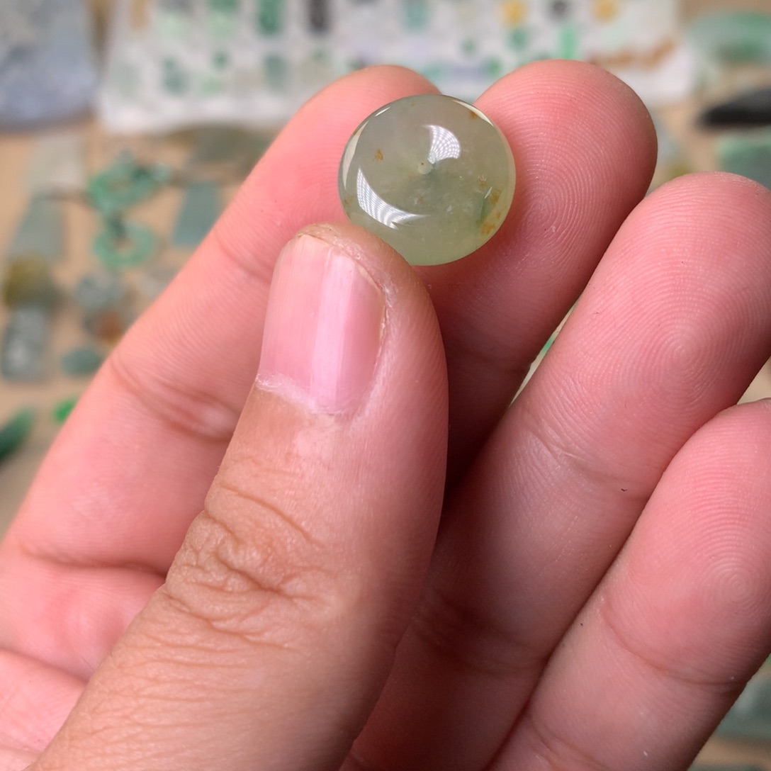 裸石翡翠秋香色三彩平安扣